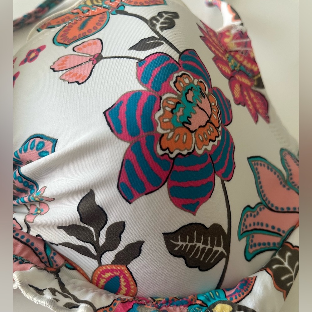 Sundazed Floral Bikini Top 34D - Picture 5 of 5